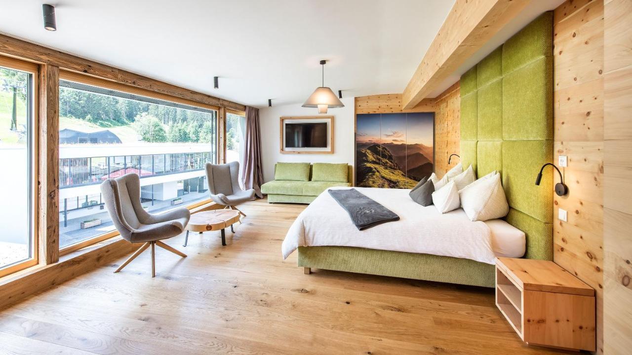 Almgut - Mountain Wellness Hotel Sankt Margarethen im Lungau Ngoại thất bức ảnh