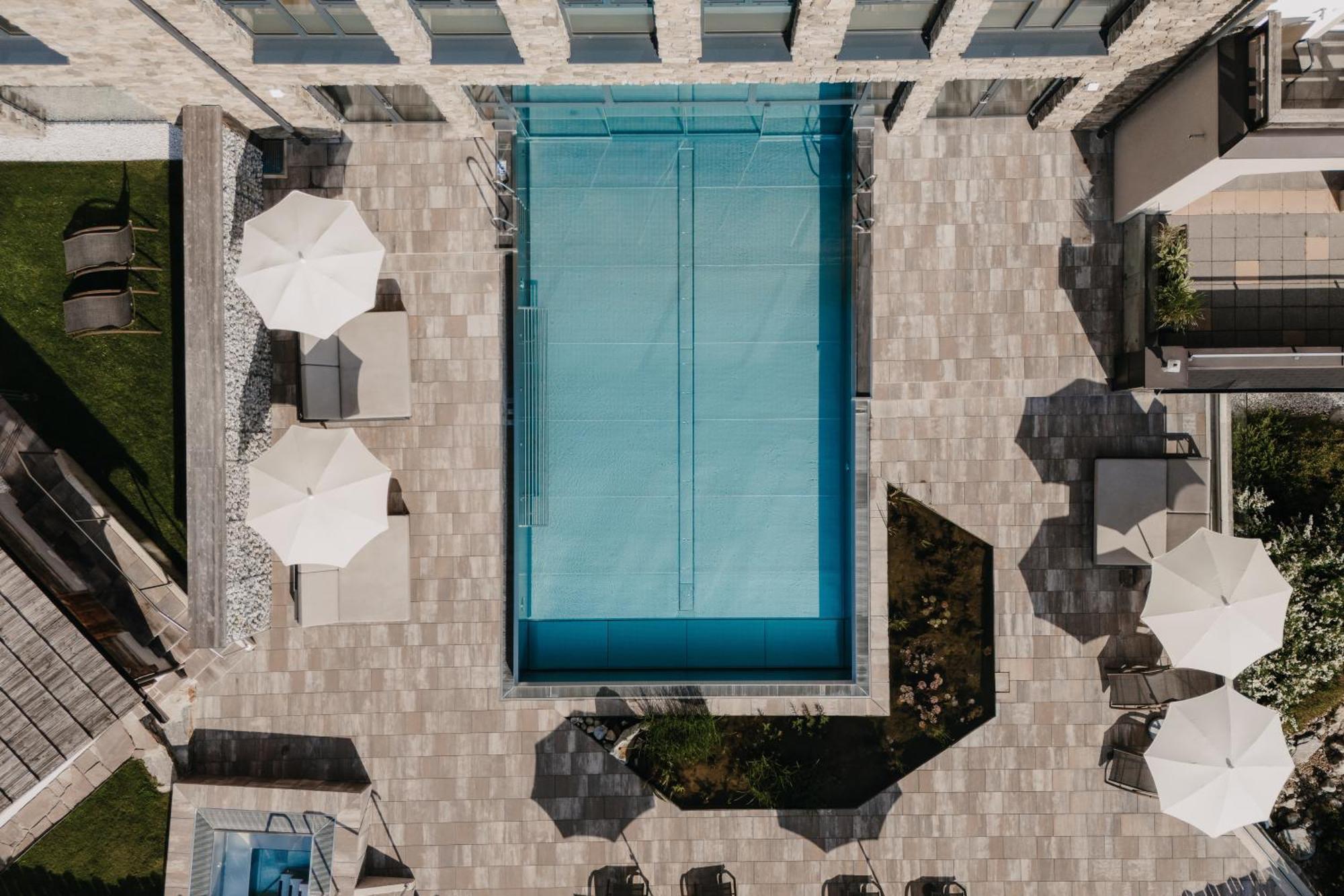 Almgut - Mountain Wellness Hotel Sankt Margarethen im Lungau Ngoại thất bức ảnh