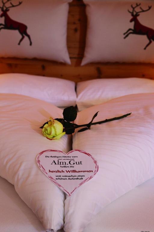 Almgut - Mountain Wellness Hotel Sankt Margarethen im Lungau Ngoại thất bức ảnh